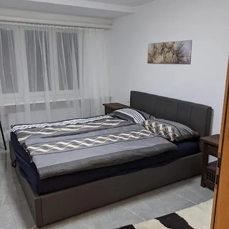 Primavista Apartman *
